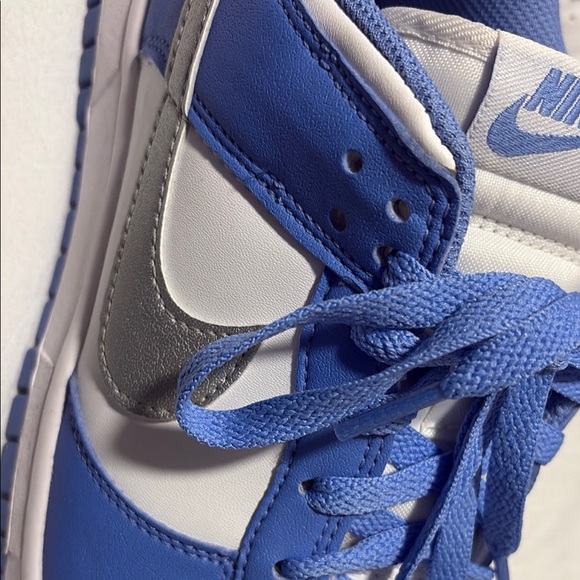 Nike low dunks Blue/violet and White Athletic Shoes - Picture 6 of 6